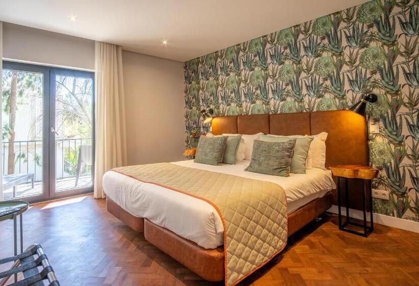 سوئیت با بالکن, Casa Vela Boutique House