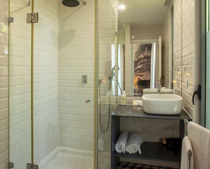 اتاق سوپریور با بالکن, Casa Vela Boutique House