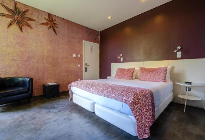 اتاق سوپریور با بالکن, Casa Vela Boutique House