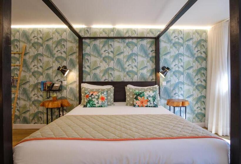 سوییت جونیور با بالکن, Casa Vela Boutique House