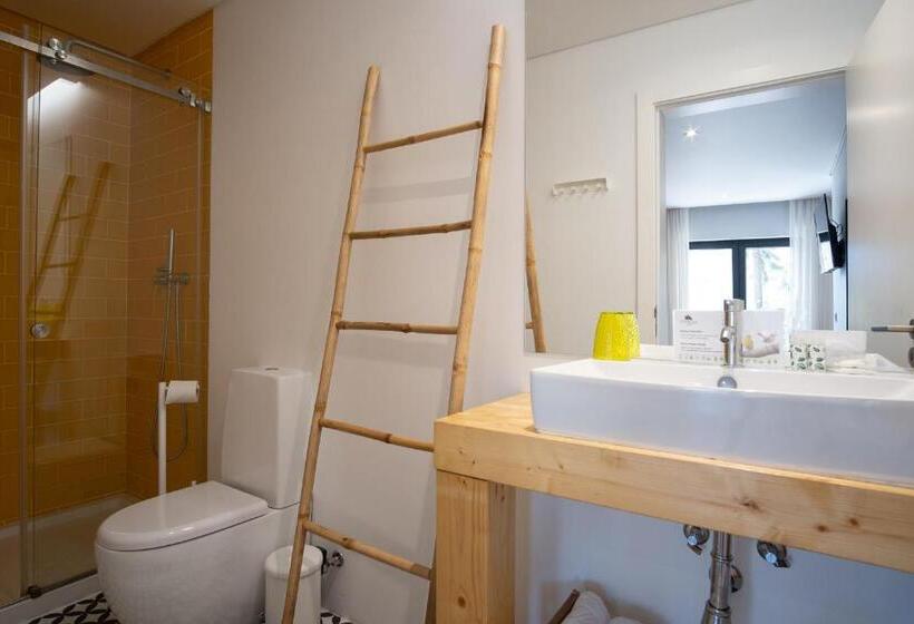 سوئیت با بالکن, Casa Vela Boutique House