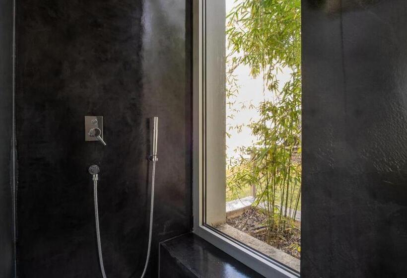 اتاق سوپریور با بالکن, Casa Vela Boutique House