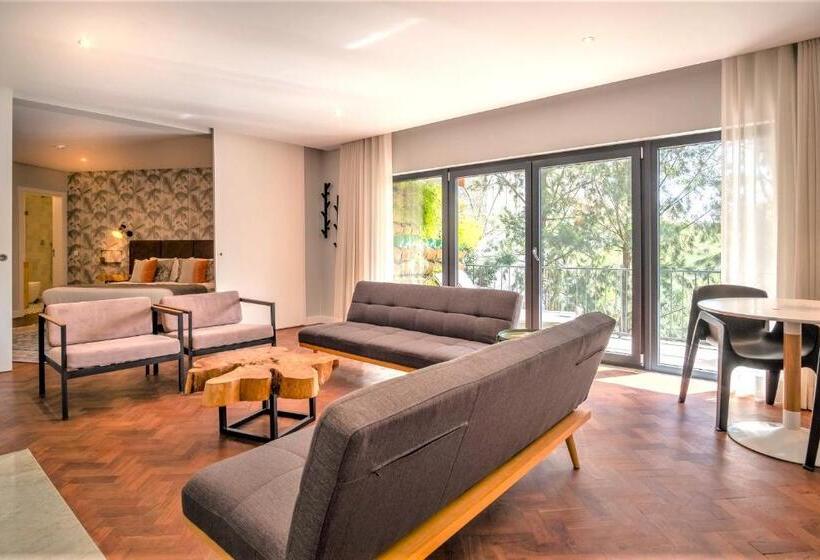 سوئیت پریمیوم, Casa Vela Boutique House