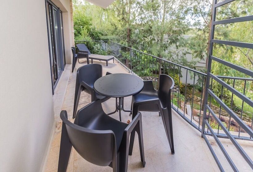 سوئیت پریمیوم, Casa Vela Boutique House