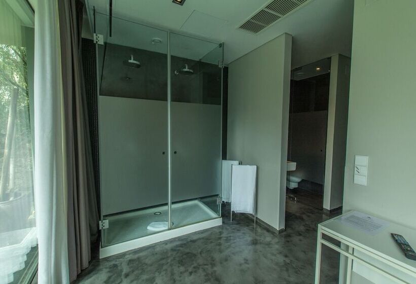 سوییت جونیور با بالکن, Casa Vela Boutique House
