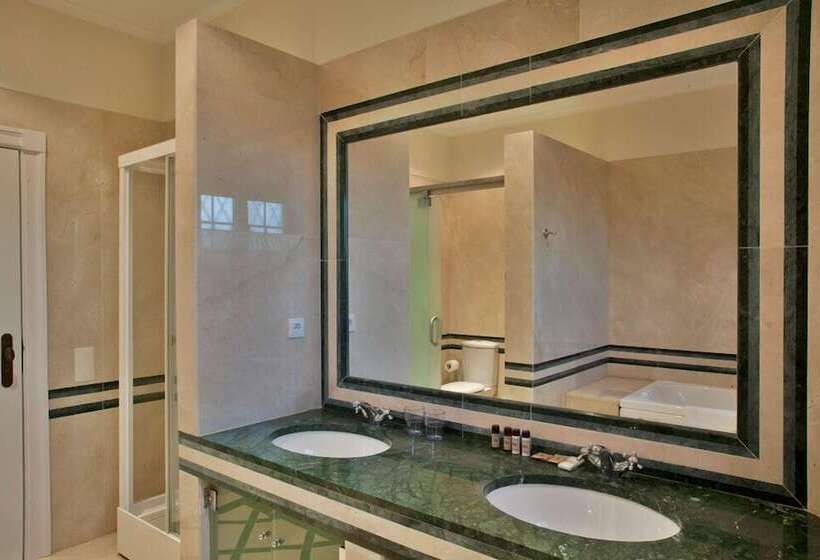 سوییت جونیور با بالکن, Casa Vela Boutique House