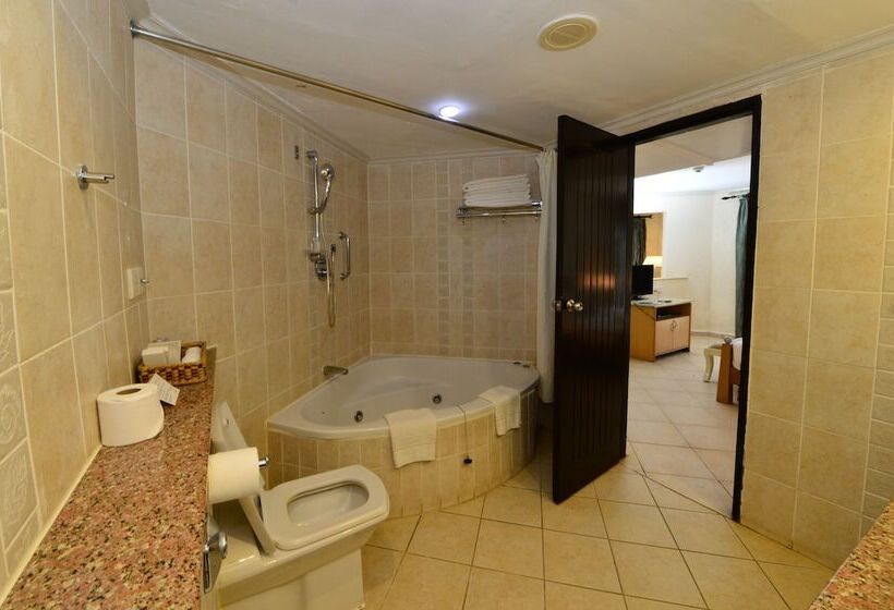 Präsidenten Suite, Diani Reef Beach Resort & Spa