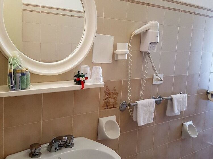اتاق استاندارد, Astoria Hotel& Ninfea Spa
