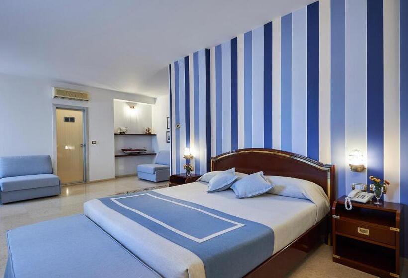 Classic Quadruple Occupancy Room, Corte Di Nettuno  Cdss