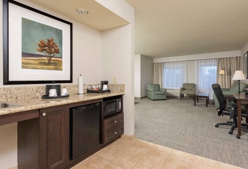 اتاق استاندارد, Hampton Inn & Suites Hartfordmanchester