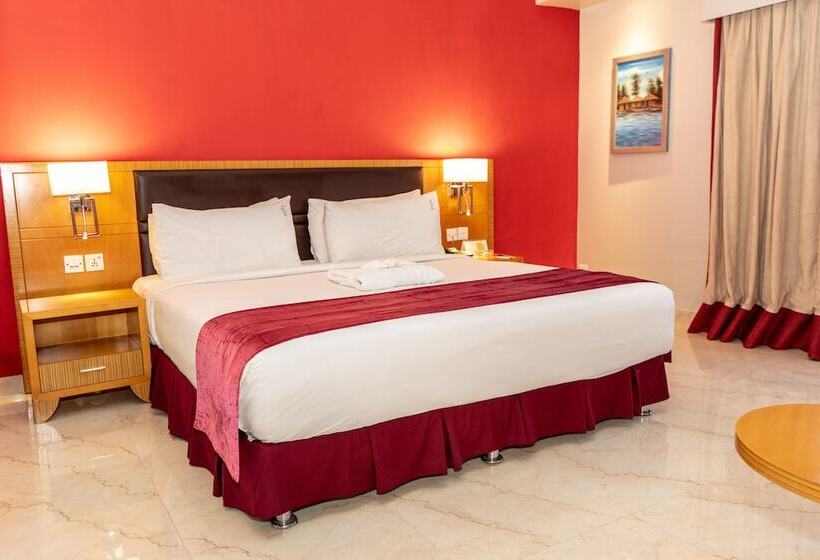 سوییت, Holiday Inn Dar Es Salaam, An Ihg