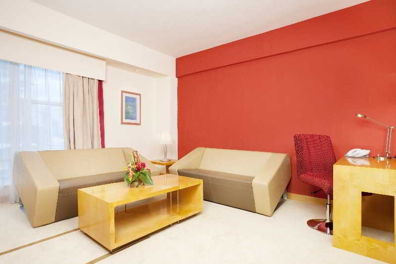 سوییت, Holiday Inn Dar Es Salaam, An Ihg