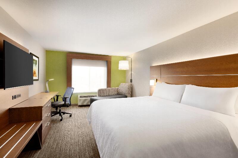 سوئیت با تخت بزرگ, Holiday Inn Express & Suites Merced   Yosemite Natl Pk Area, An Ihg