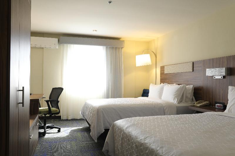 اتاق استاندارد, Holiday Inn Express Piedras Negras, An Ihg