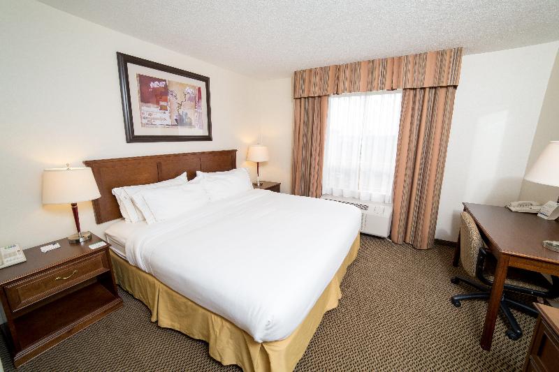 اتاق استاندارد با تخت بزرگ, Holiday Inn Express & Suites Drayton Valley, An Ihg