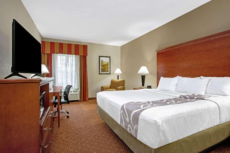 اتاق استاندارد, Holiday Inn Express & Suites Drayton Valley, An Ihg