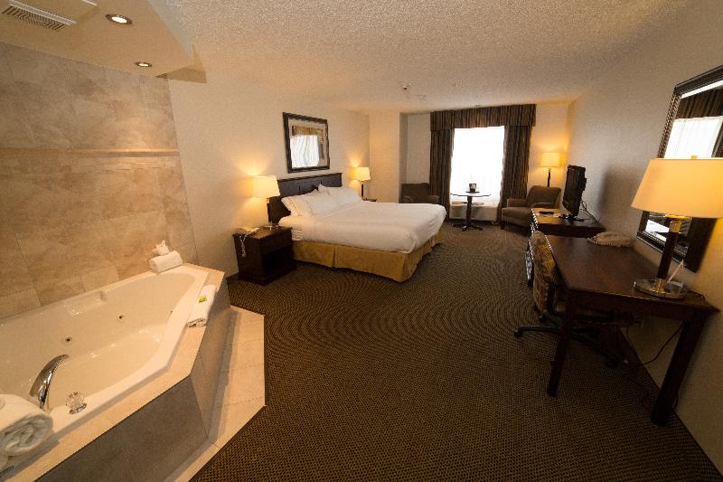 سوئیت با تخت بزرگ, Holiday Inn Express & Suites Whitecourt, An Ihg