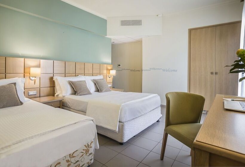 اتاق کلاسیک سه تخته, Ionian Plaza Hotel & Spa