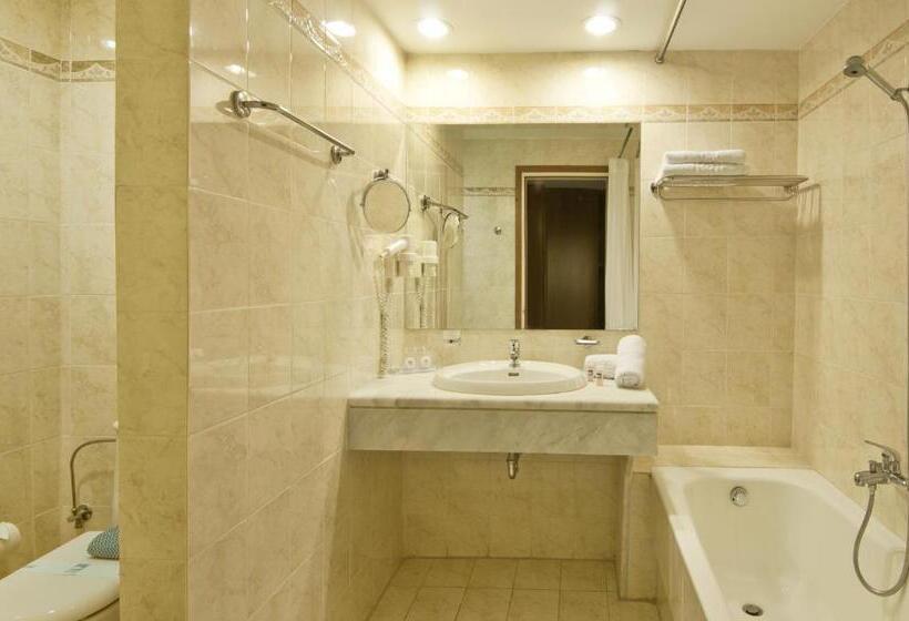 Superior-Zimmer, Kipriotis Maris Suites