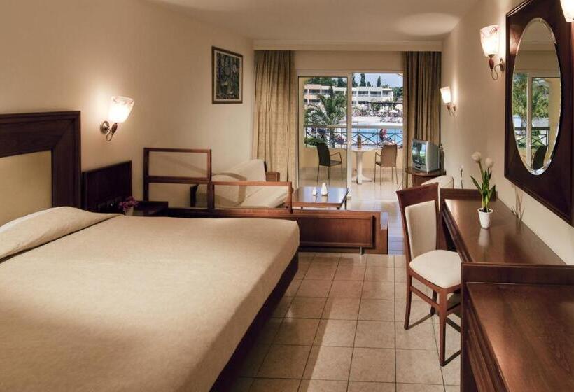 Junior Suite, Kipriotis Maris Suites