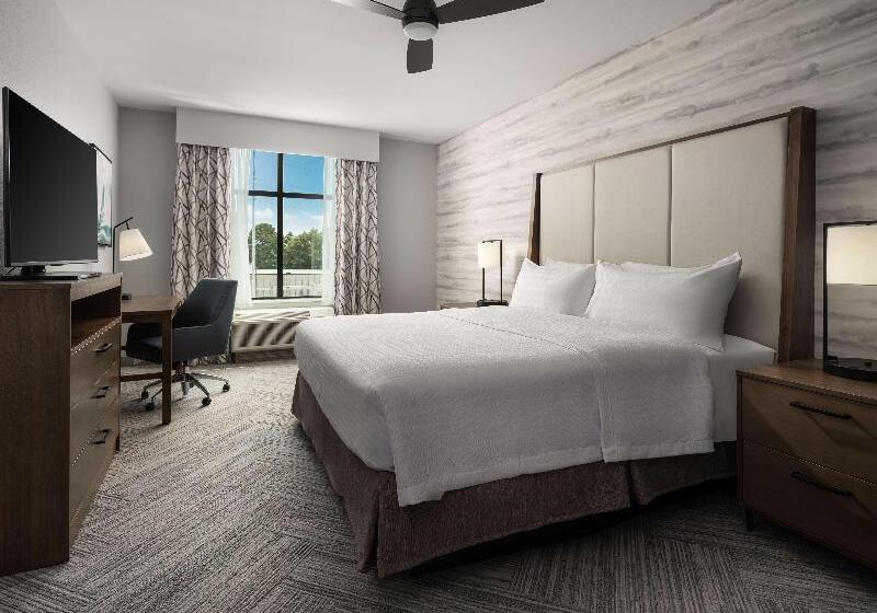 سوییت لوکس, La Quinta By Wyndham Hillsboro