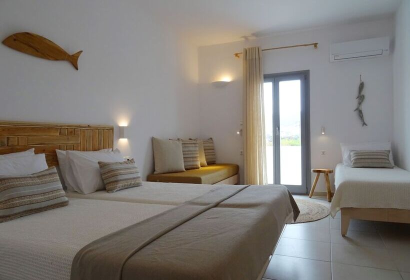 园景标准四人间, Paros Bay