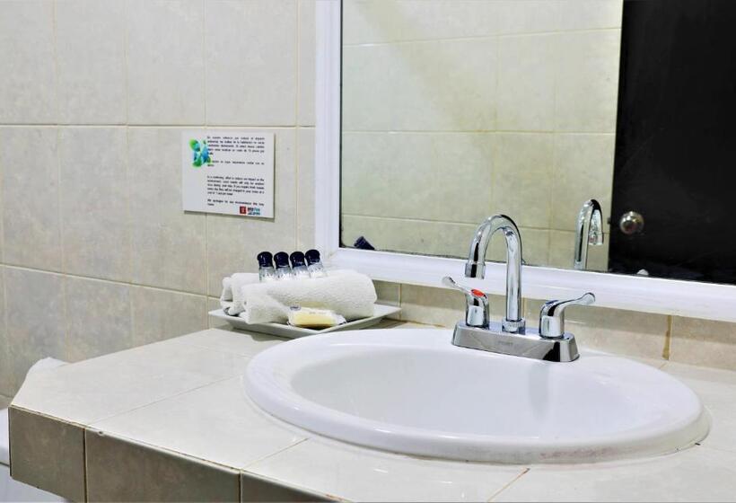 اتاق استاندارد با 2 تخت دوبل, Colonial Playa Del Carmen