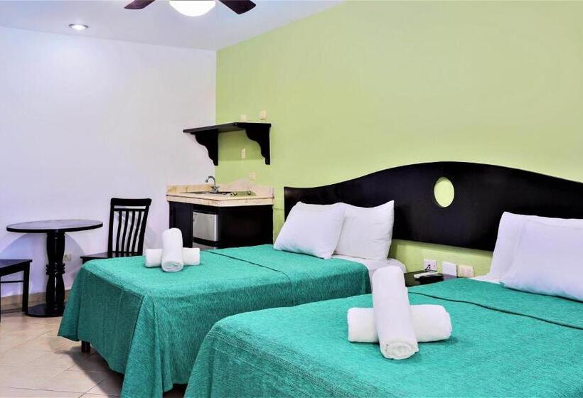 Habitación Estándar 2 Camas Matrimonio, Playa Del Carmen