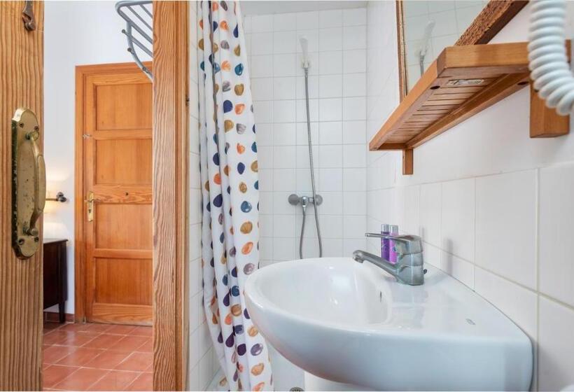 اتاق استاندارد, Petit Hotel Hostatgeria La Victoria