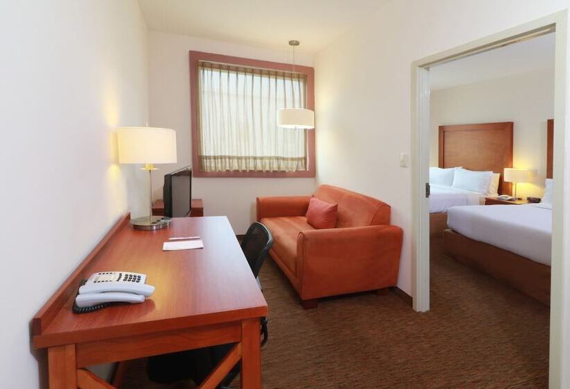 Suite, Staybridge Suites Queretaro