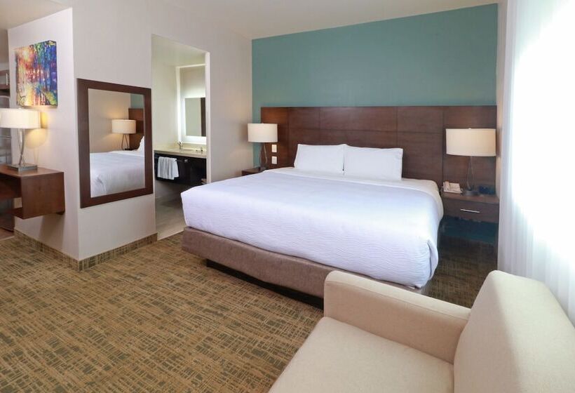 سوییت, Staybridge Suites Queretaro, An Ihg