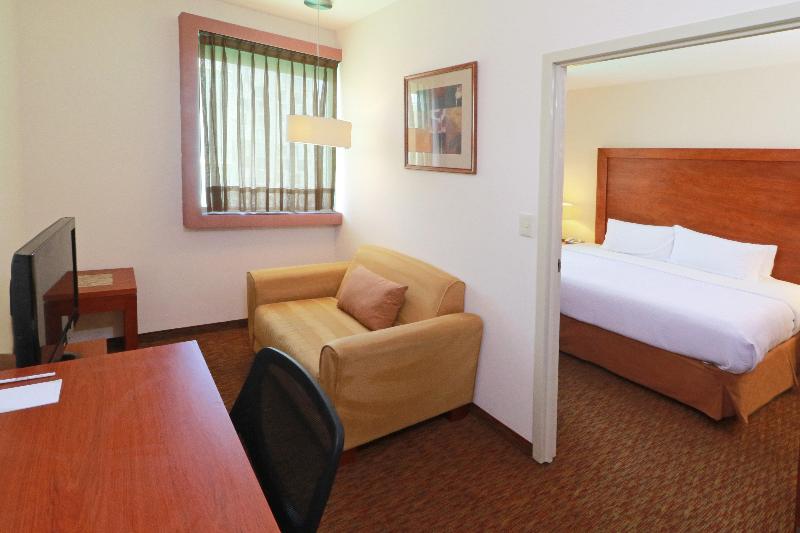 سوییت, Staybridge Suites Queretaro, An Ihg