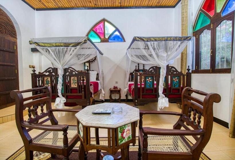 اتاق استاندارد, Tembo House