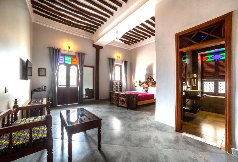 اتاق استاندارد با چشم‌انداز شهر, Tembo House