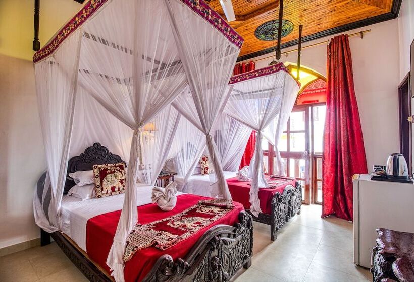 اتاق استاندارد با بالکن و چشم‌انداز دریا, Tembo House