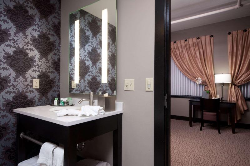 اتاق استاندارد, The Giacomo, Ascend Hotel Collection