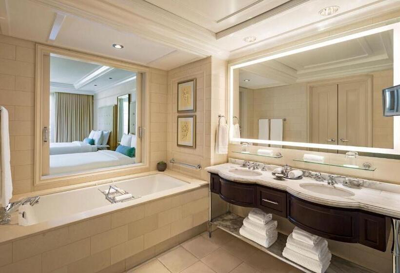 Superior Room, The St. Regis Atlanta