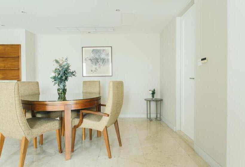 Suite Executive, Thomson Residence