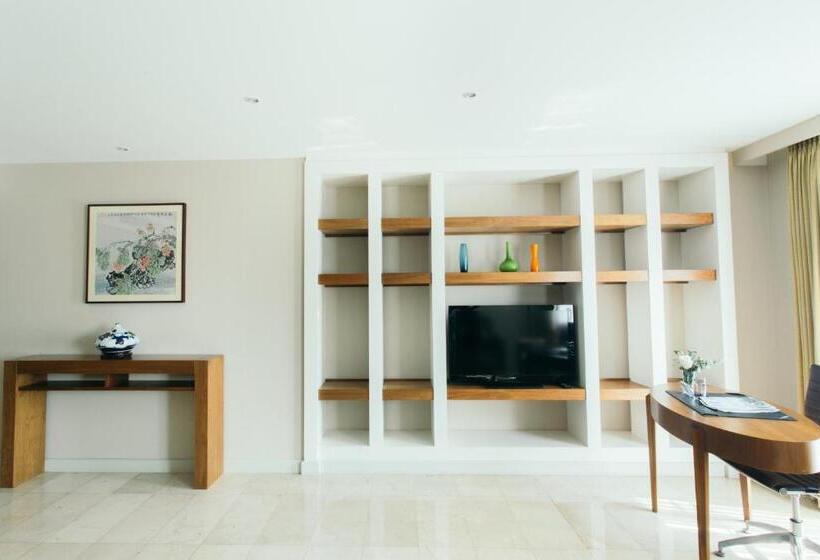 سوئیت 2 خوابه, Thomson Residence