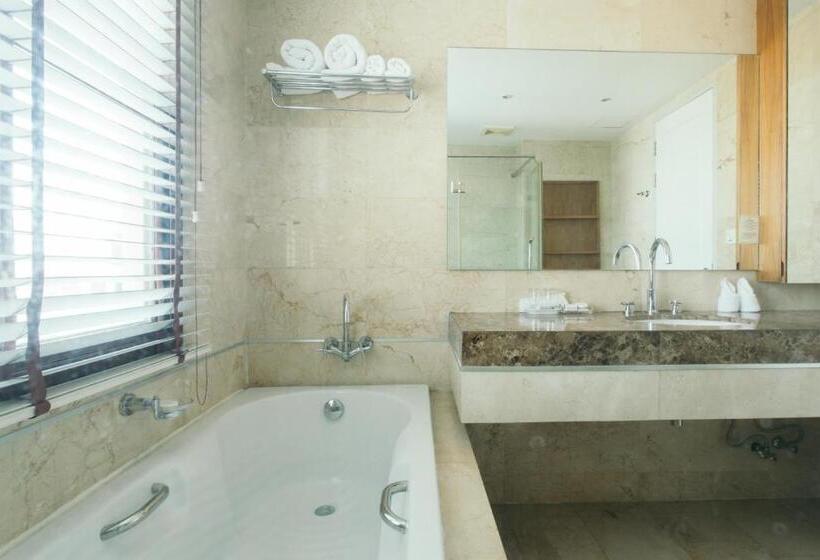 سوئیت 2 خوابه, Thomson Residence