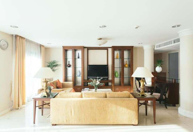 اتاق 4 خوابه, Thomson Residence