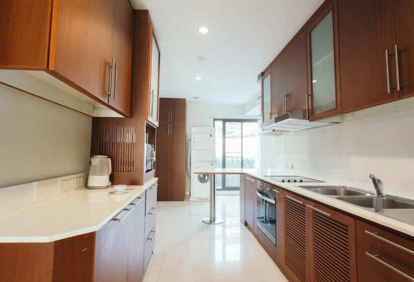 اتاق 4 خوابه, Thomson Residence