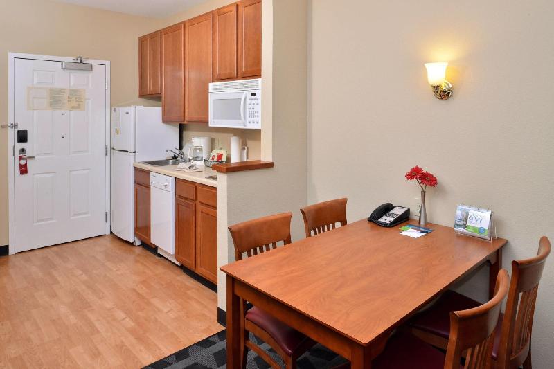 سوییت, Towneplace Suites Sacramento Cal Expo