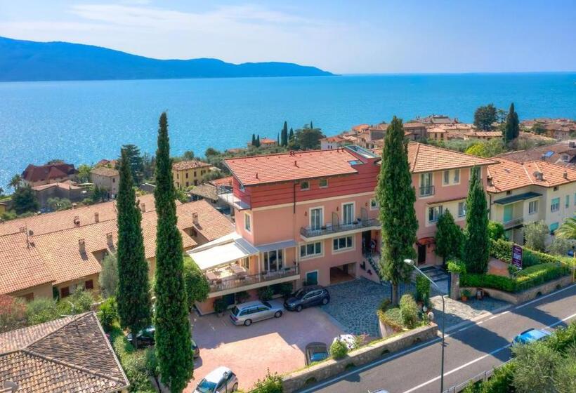 اتاق استاندارد, Villa Europa