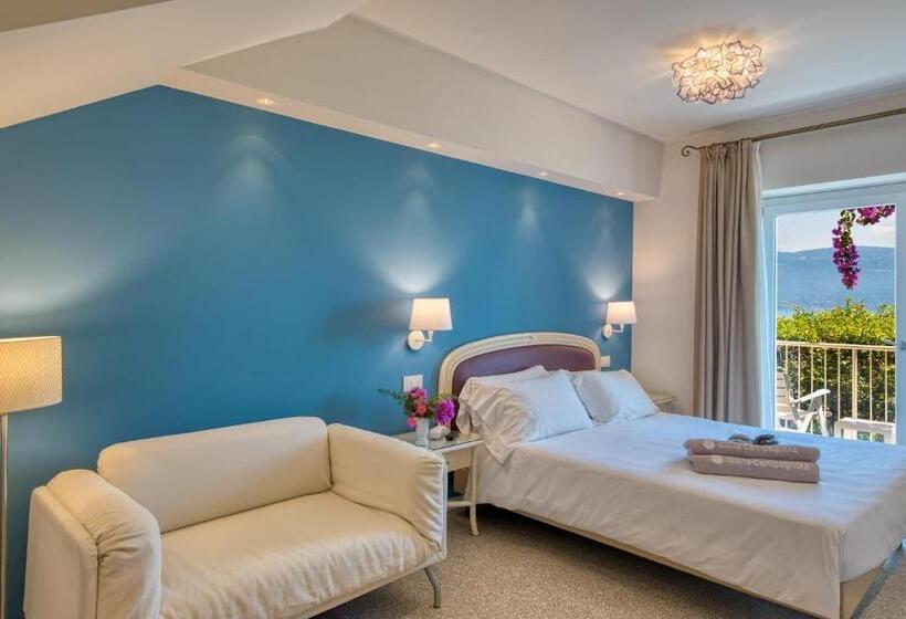 اتاق کلاسیک با چشم‌انداز دریاچه, Villa Europa