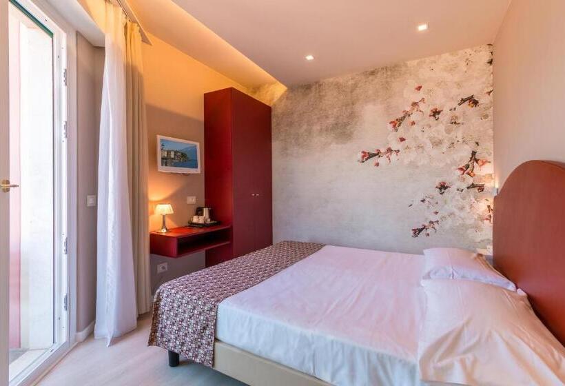 Comfort room with lake view, Villa Europa