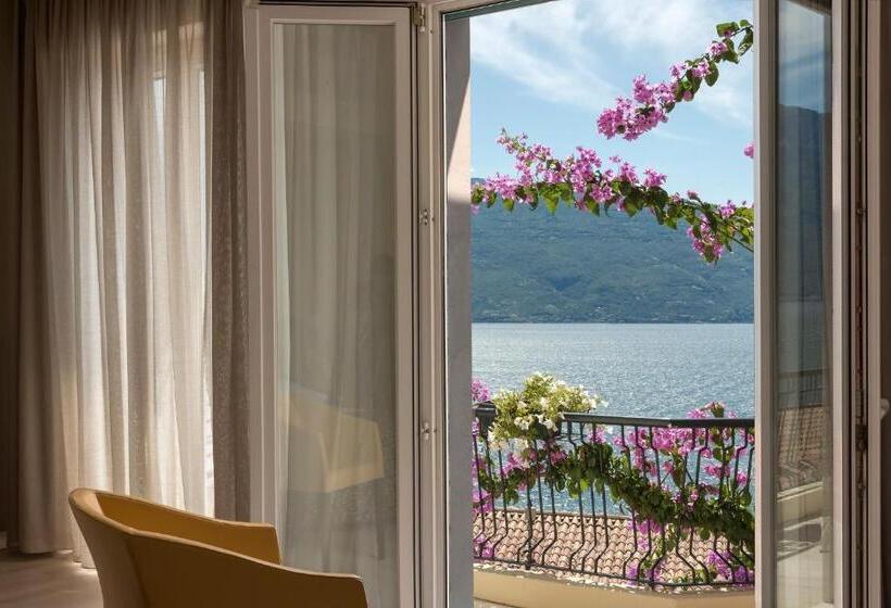 Suite with lake view, Villa Europa