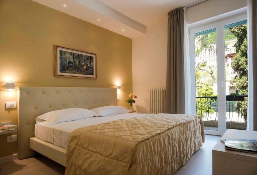 اتاق استاندارد با بالکن, Villa Europa
