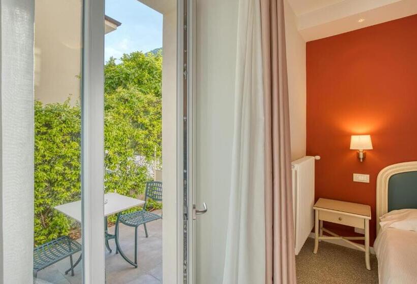 اتاق استاندارد با بالکن, Villa Europa