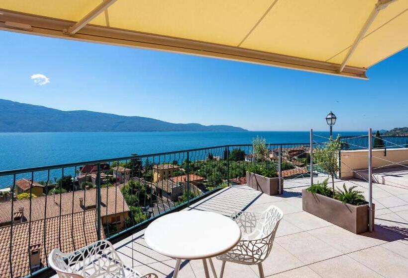 سوییت جونیور, Villa Europa